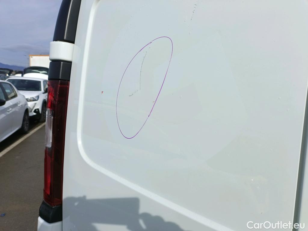  Nissan  NV300 NISSAN  / 2016 / 4P / furgón 1.6dCi 70kW (95CV) L1H1 1T OPTIMA #19