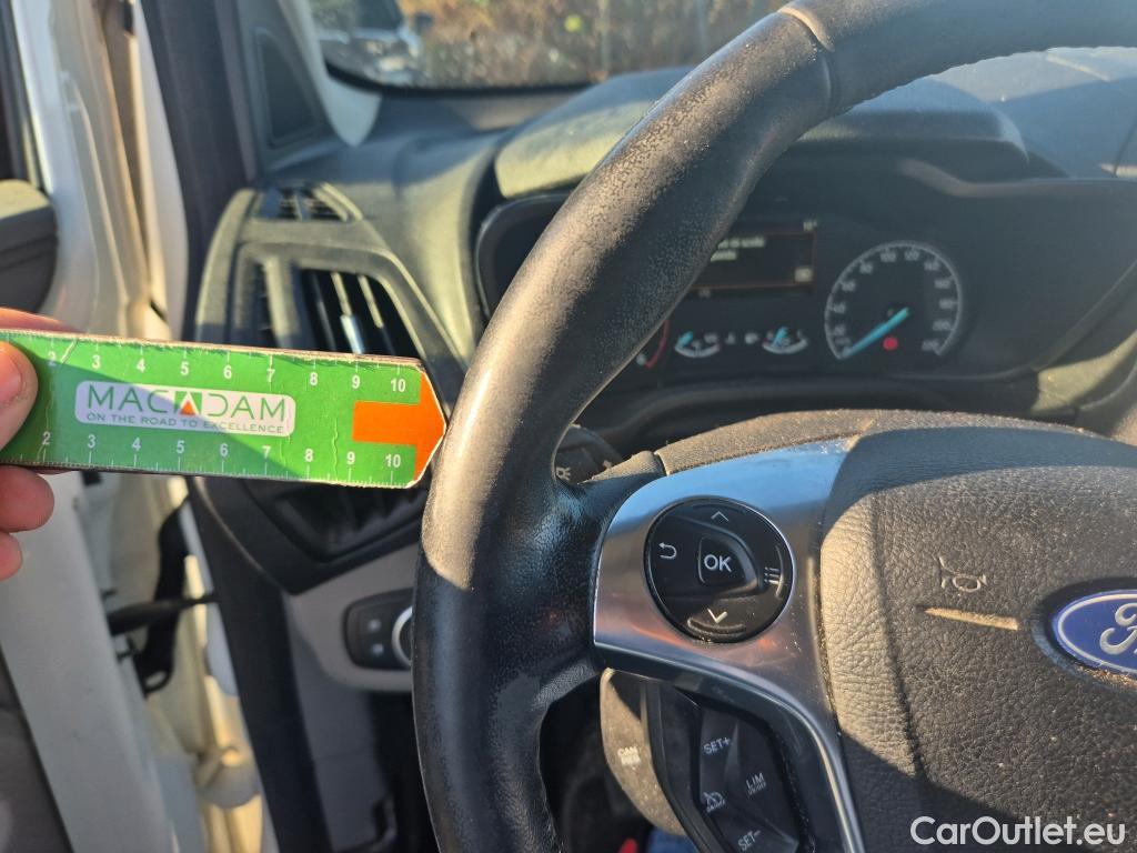  Ford  Grand Tourneo FORD  Connect / 2013 / 5P / monovolumen 1.5 TDCi 74kW (100CV) Titanium #22