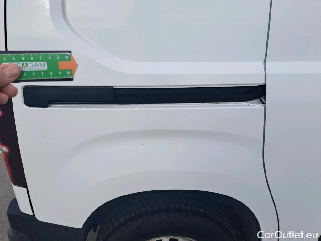  Opel  Combo OPEL  / 2018 / 3P / furgón derivado de turismo 1.5 TD 75kW (100CV) Express L H1 650kg (AC) #47