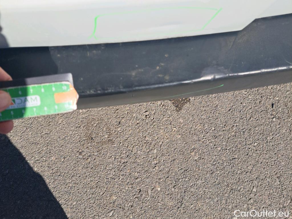  Fiat  Fiorino FIAT  / 2016 / 3P / furgón derivado de turismo Cargo Base 1.3 Mjet 59kW (80CV) E6 #35