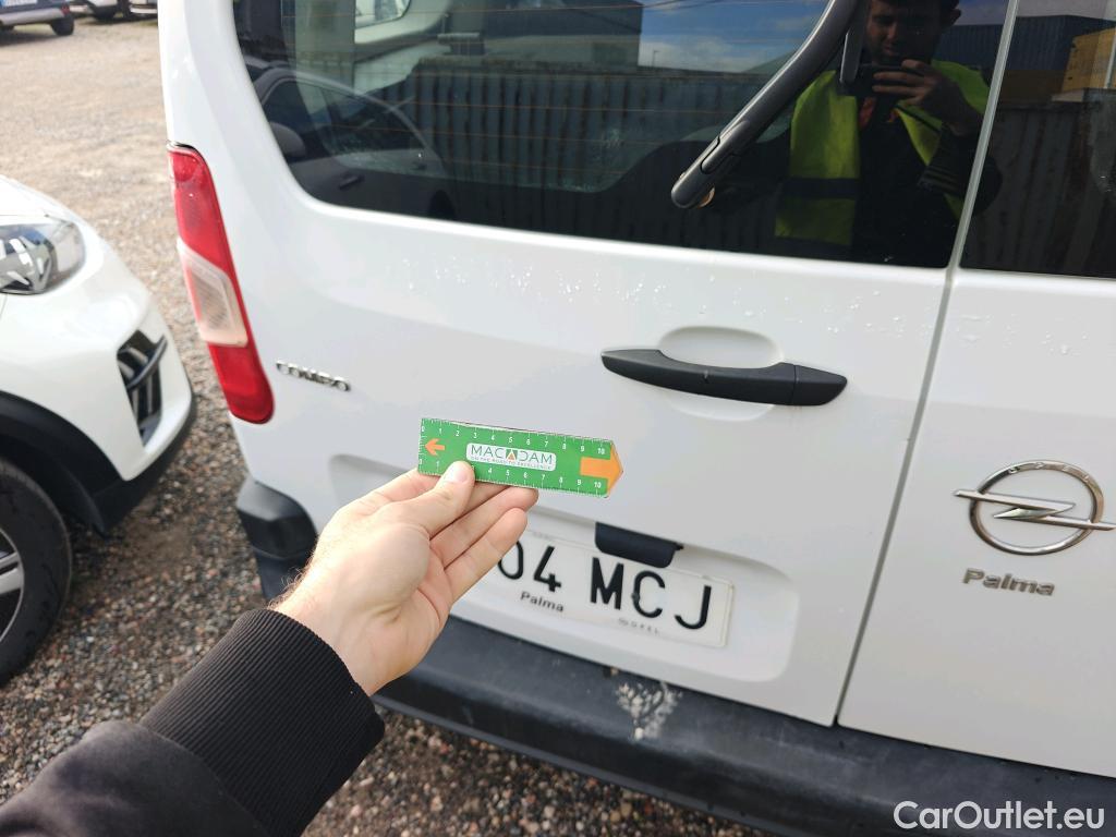  Opel  Combo OPEL  Life / 2018 / 5P / combi 1.5 TD 75kW (100CV) S/S Edition L (IND) #15