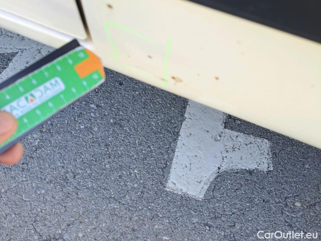  Fiat  Fiorino FIAT  / 2016 / 3P / furgón derivado de turismo Cargo Base 1.3 Mjet 59kW (80CV) E6 #56