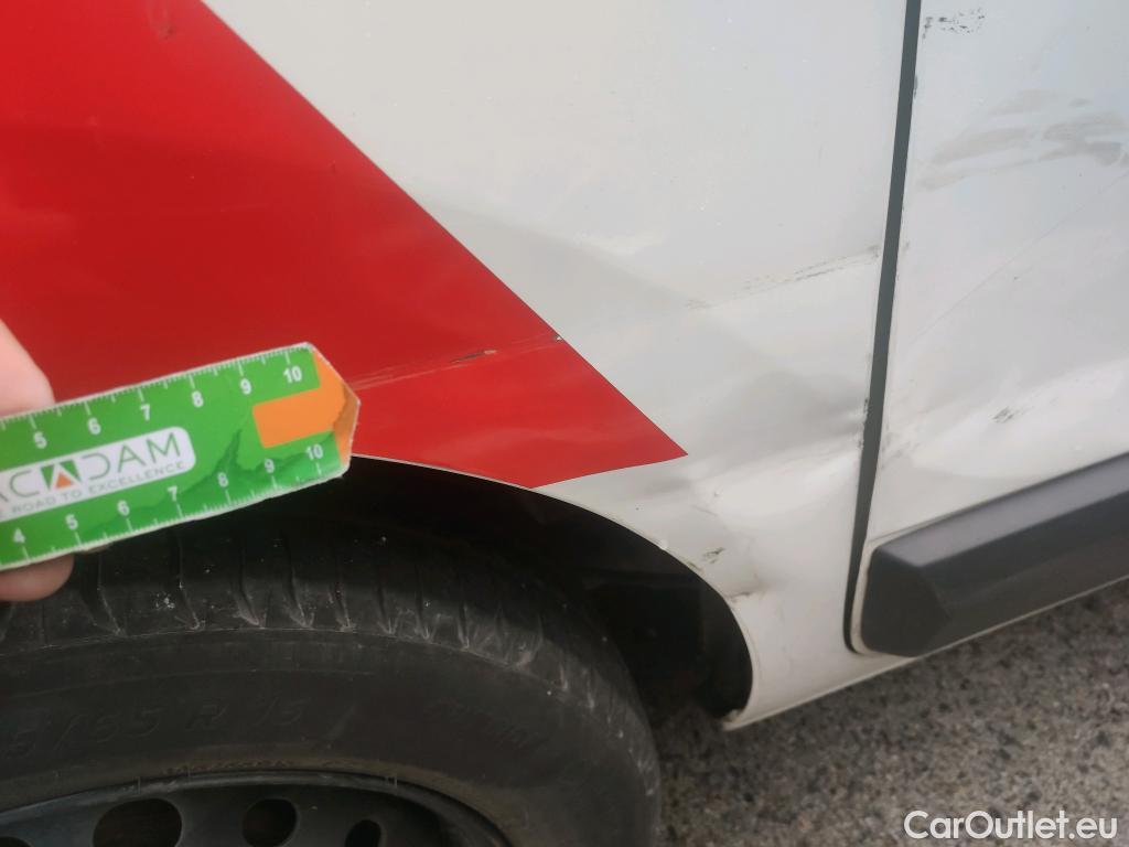  Dacia  Dokker DACIA  / 2013 / 4P / furgón derivado de turismo Van Essential dCi 55kW (75CV) #31