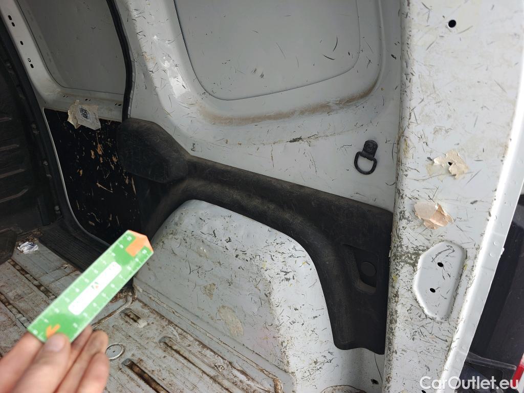  Mercedes  Citan MERCEDES-BENZ  / 2021 / 4P / furgón derivado de turismo 110 CDI 70kW Furgón Base Largo #64