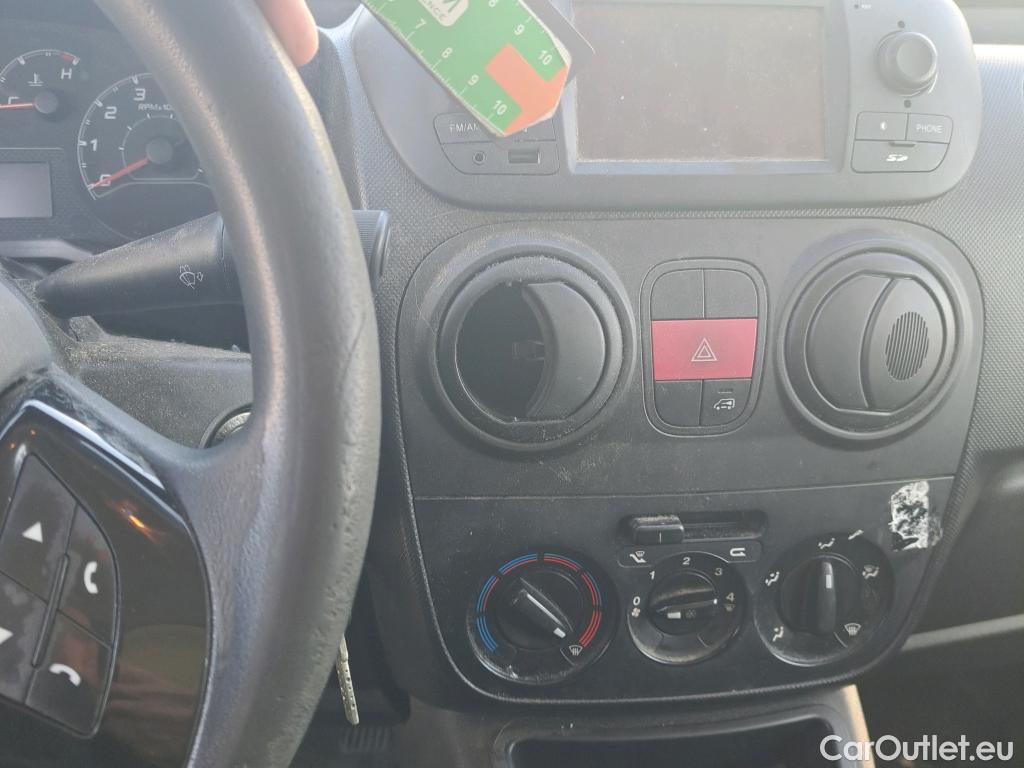  Fiat  Fiorino FIAT  / 2016 / 3P / furgón derivado de turismo Cargo Base 1.3 Mjet 59kW (80CV) E6 #23