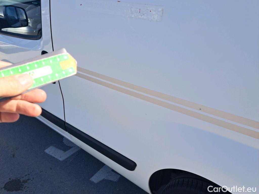  Fiat  Fiorino FIAT  / 2016 / 3P / furgón derivado de turismo Cargo Base 1.3 Mjet 59kW (80CV) E6 #55