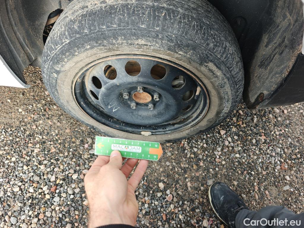  Opel  Combo OPEL  Life / 2018 / 5P / combi 1.5 TD 75kW (100CV) S/S Edition L (IND) #44