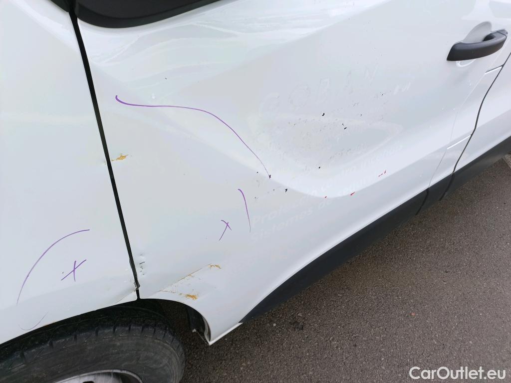  Nissan  NV300 NISSAN  / 2016 / 4P / furgón 1.6dCi 70kW (95CV) L1H1 1T OPTIMA #17