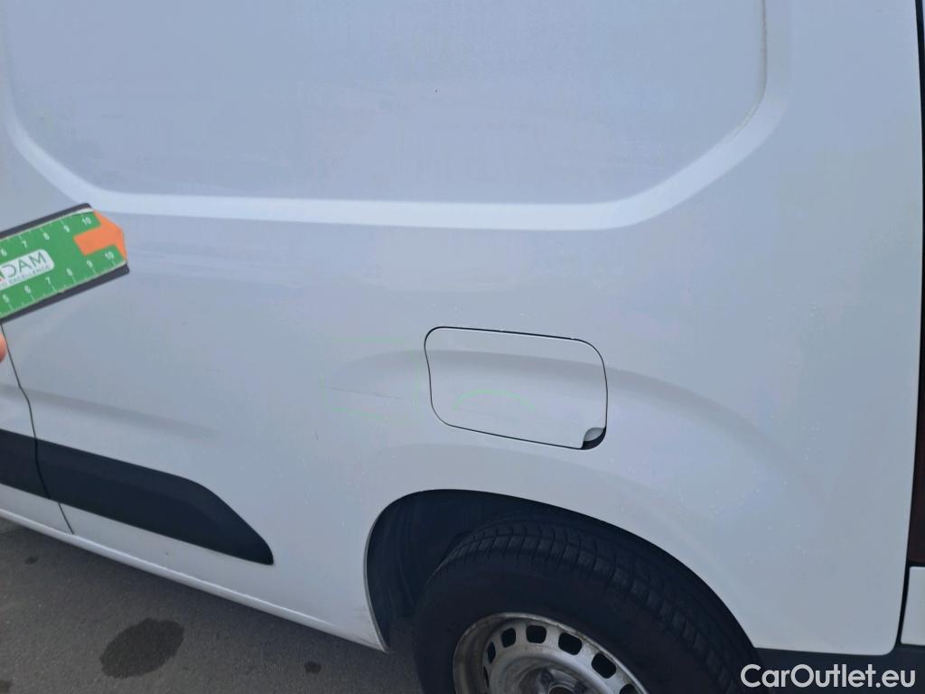  Opel  Combo OPEL  / 2018 / 3P / furgón derivado de turismo 1.5 TD 75kW (100CV) Express L H1 650kg (AC) #45