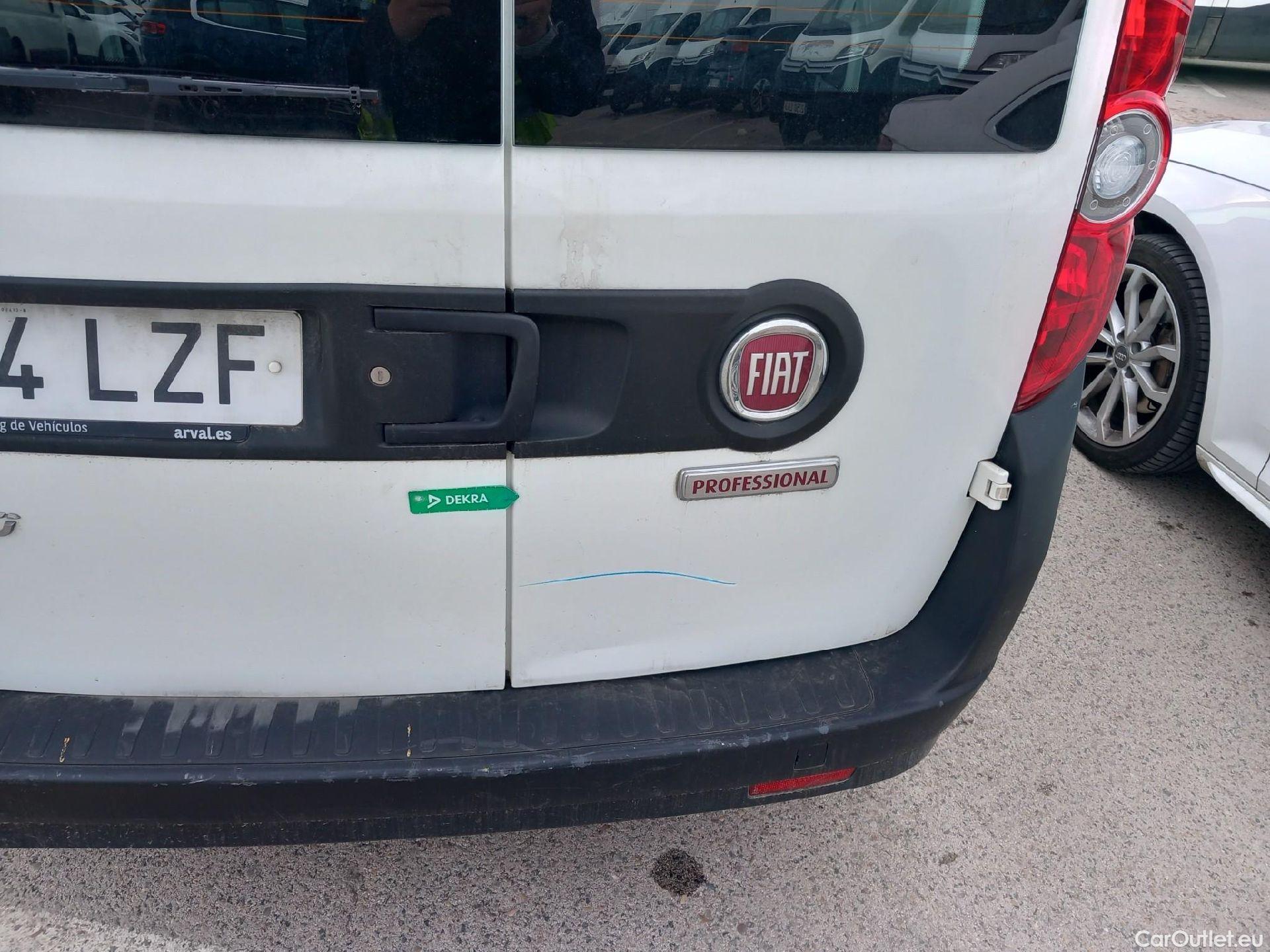  Fiat  Doblo FIAT Doblò Cargo/2015/3P/furgón derivado de turismo Cargo Base 1.6 Mjet 66kW (90CV) #16