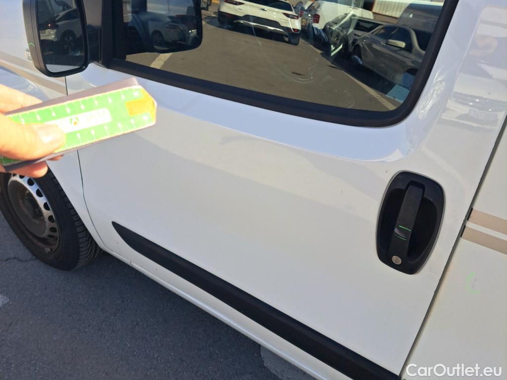  Fiat  Fiorino FIAT  / 2016 / 3P / furgón derivado de turismo Cargo Base 1.3 Mjet 59kW (80CV) E6 #57
