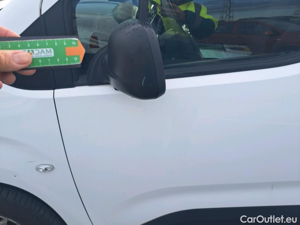  Opel  Combo OPEL  / 2018 / 3P / furgón derivado de turismo 1.5 TD 75kW (100CV) Express L H1 650kg (AC) #54