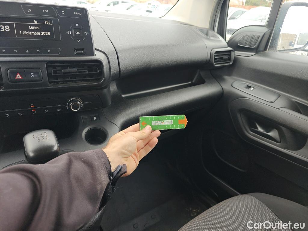  Opel  Combo OPEL  Life / 2018 / 5P / combi 1.5 TD 75kW (100CV) S/S Edition L (IND) #65