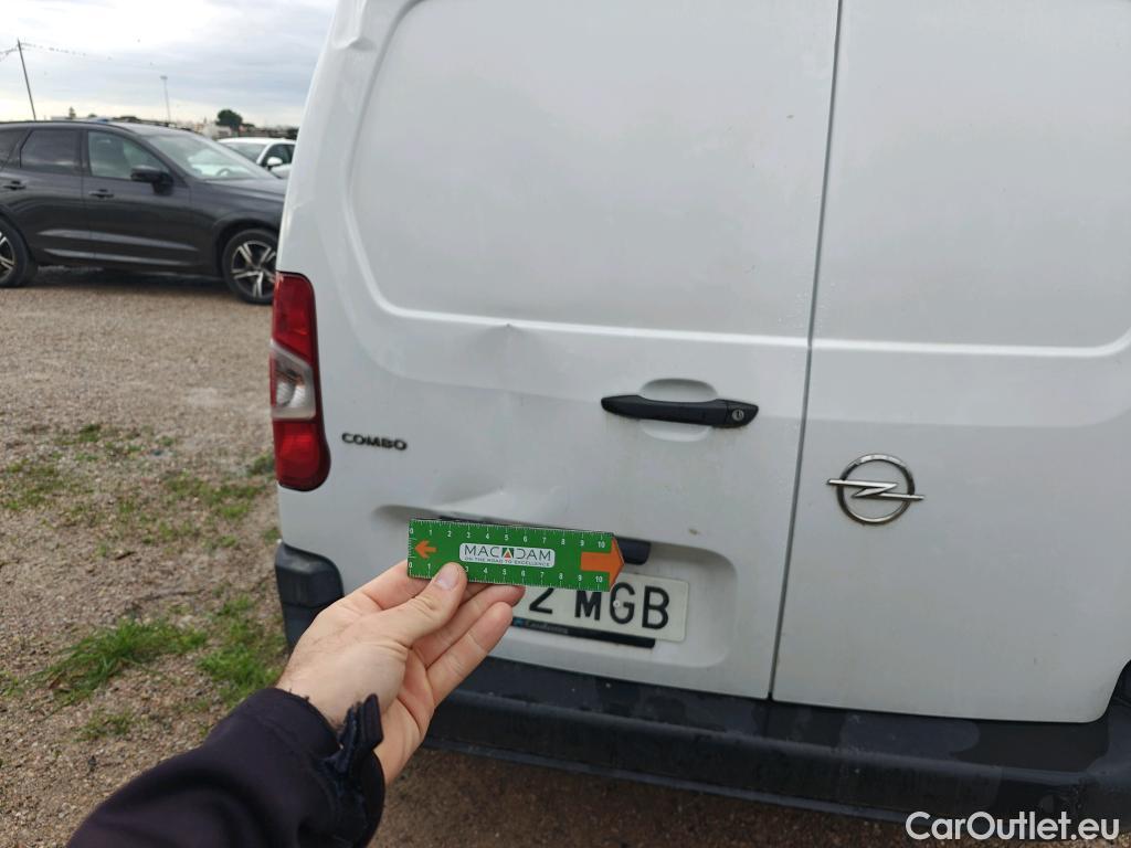  Opel  Combo OPEL  / 2018 / 3P / furgón derivado de turismo Cargo L 1000kg Diesel 1.5 100HP S&S MT E (AC) #1