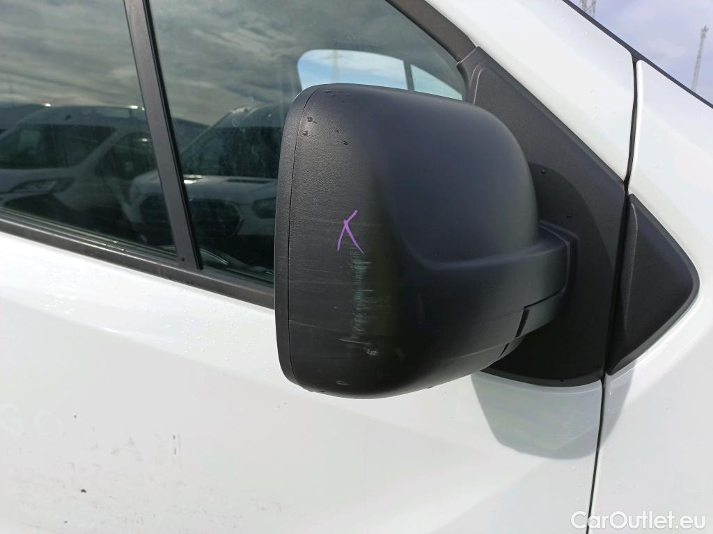  Nissan  NV300 NISSAN  / 2016 / 4P / furgón 1.6dCi 70kW (95CV) L1H1 1T OPTIMA #53