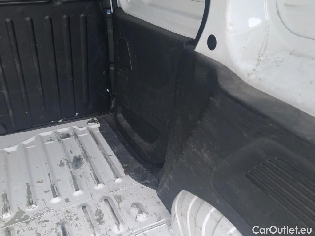  Opel  Combo OPEL  / 2018 / 3P / furgón derivado de turismo 1.5 TD 75kW (100CV) Express L H1 650kg (AC) #27