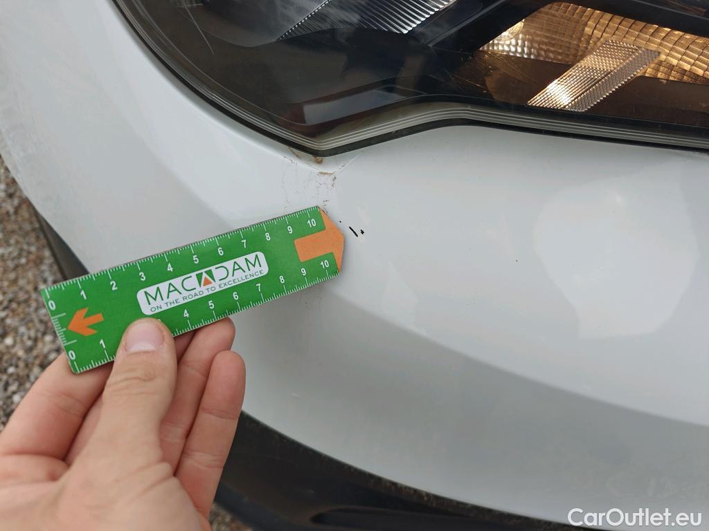  Opel  Combo OPEL  Life / 2018 / 5P / combi 1.5 TD 75kW (100CV) S/S Edition L (IND) #93