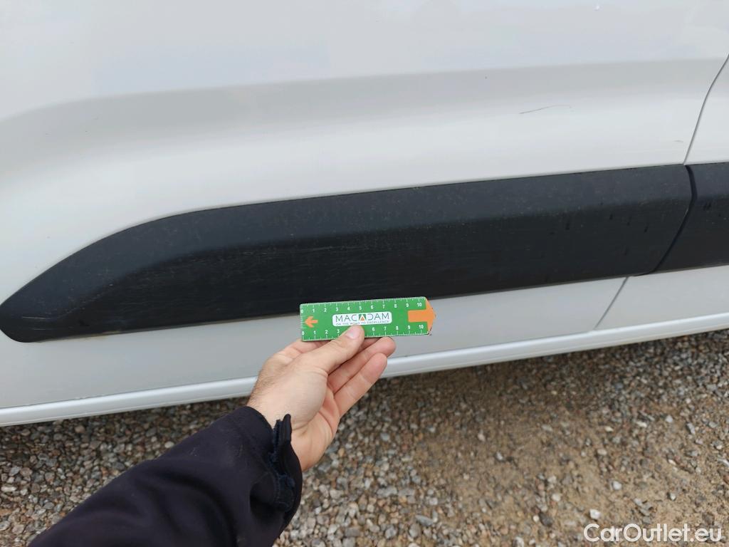  Opel  Combo OPEL  Life / 2018 / 5P / combi 1.5 TD 75kW (100CV) S/S Edition L (IND) #76