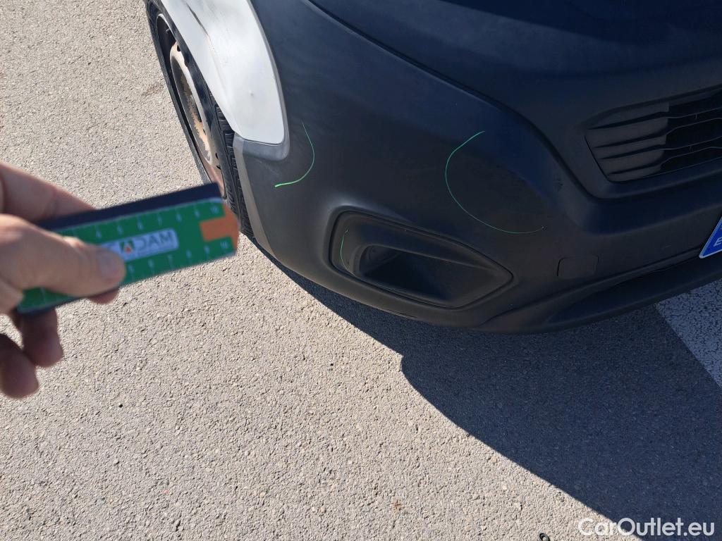  Fiat  Fiorino FIAT  / 2016 / 3P / furgón derivado de turismo Cargo Base 1.3 Mjet 59kW (80CV) E6 #53