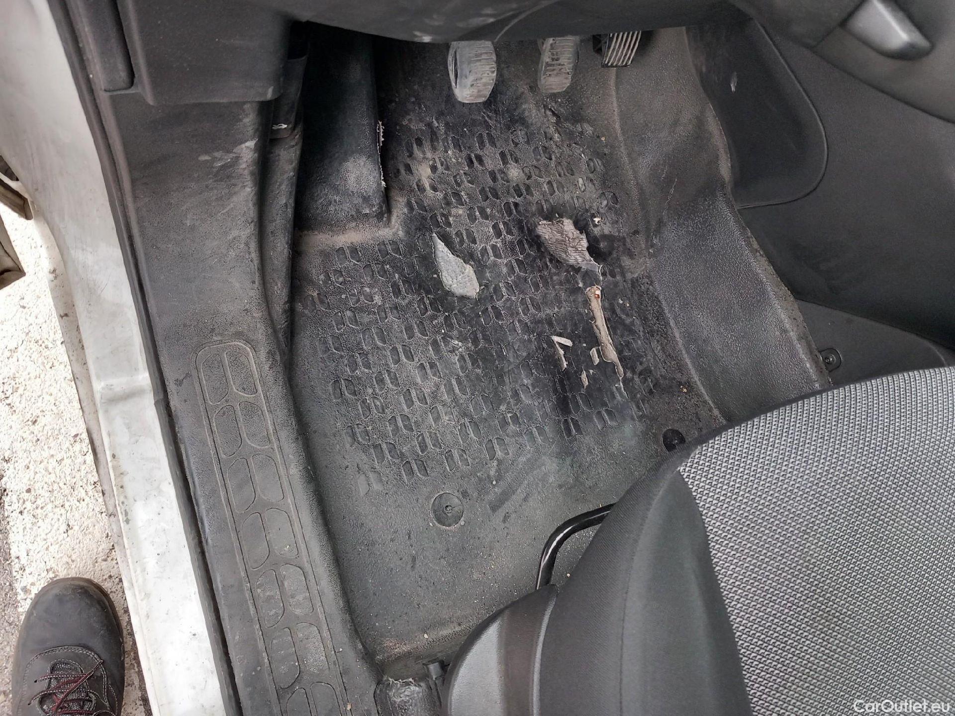  Fiat  Doblo FIAT Doblò Cargo/2015/3P/furgón derivado de turismo Cargo Base 1.6 Mjet 66kW (90CV) #3