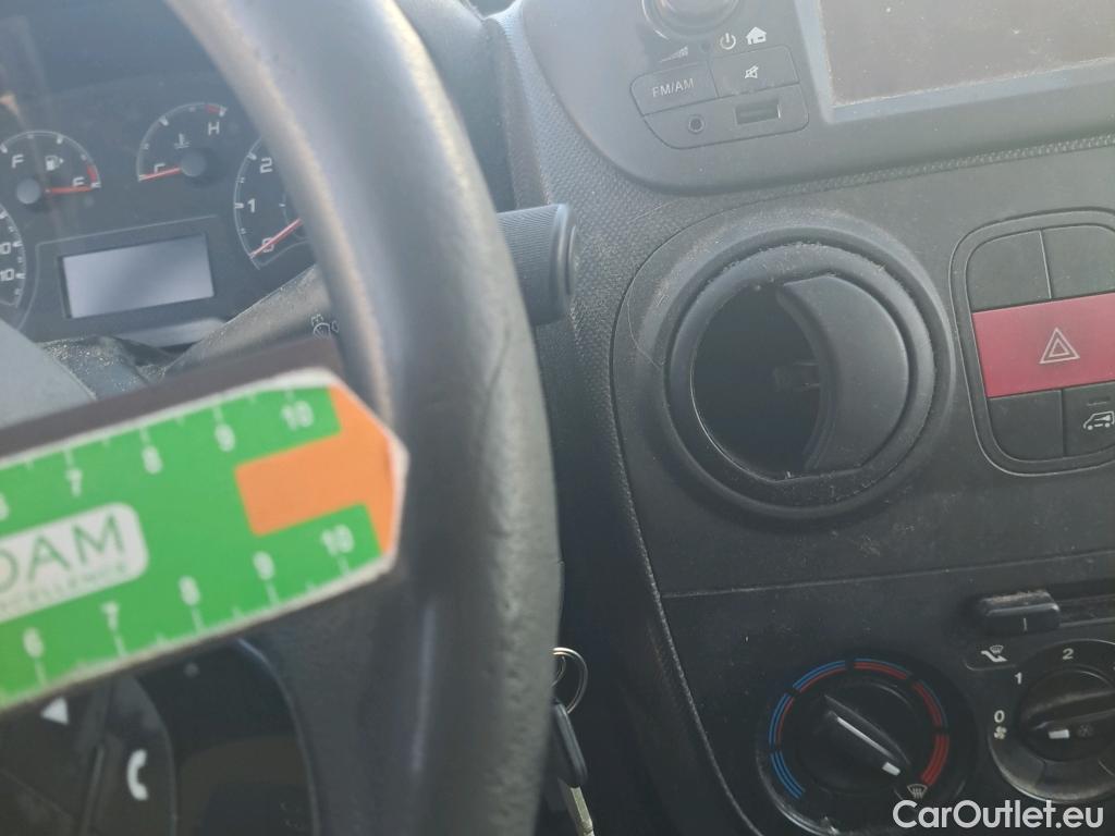  Fiat  Fiorino FIAT  / 2016 / 3P / furgón derivado de turismo Cargo Base 1.3 Mjet 59kW (80CV) E6 #50