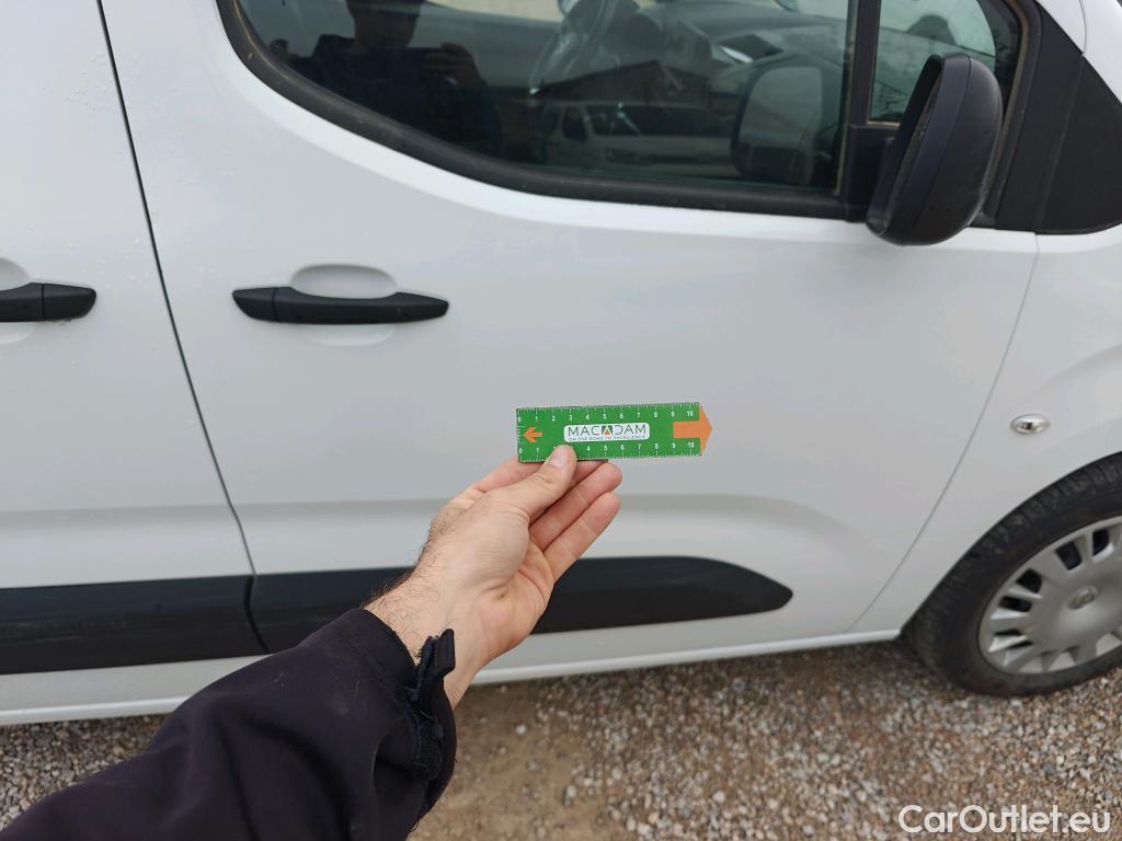  Opel  Combo OPEL  Life / 2018 / 5P / combi 1.5 TD 75kW (100CV) S/S Edition L (IND) #31