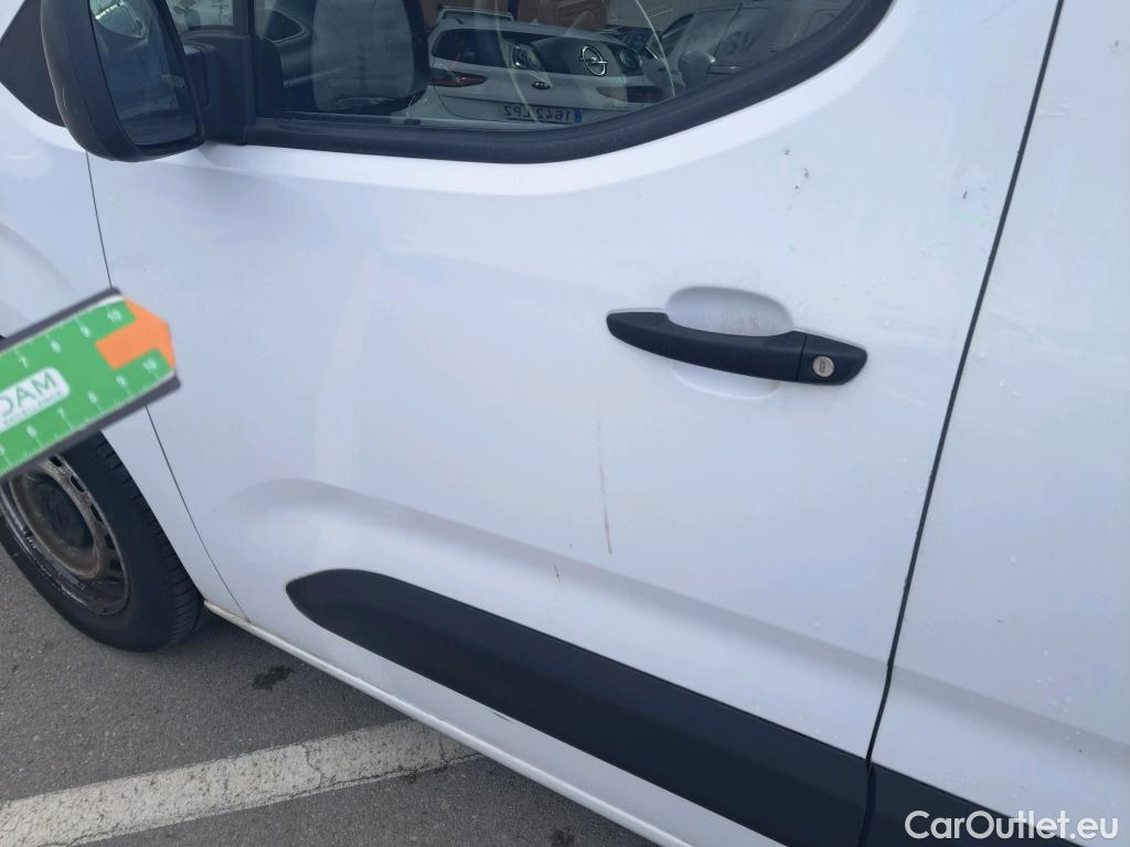  Opel  Combo OPEL  / 2018 / 3P / furgón derivado de turismo 1.5 TD 75kW (100CV) Express L H1 650kg (AC) #40