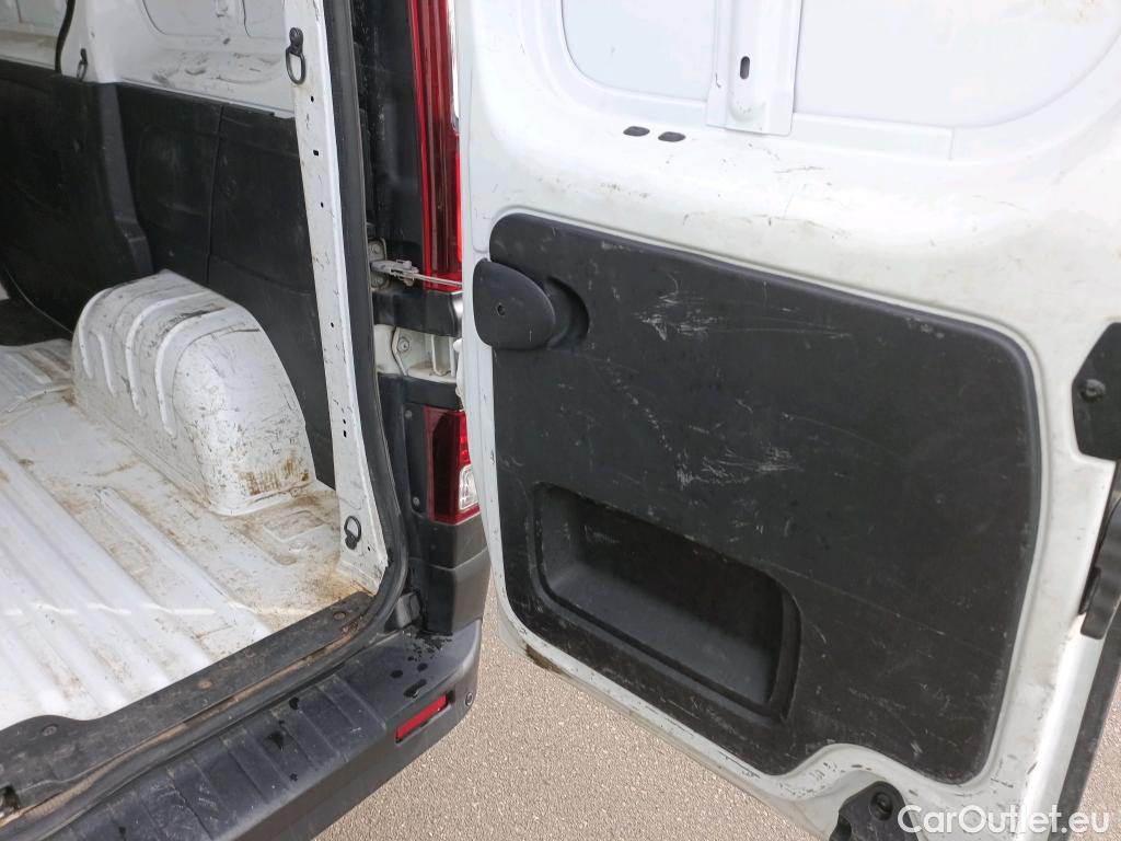  Nissan  NV300 NISSAN  / 2016 / 4P / furgón 1.6dCi 70kW (95CV) L1H1 1T OPTIMA #13