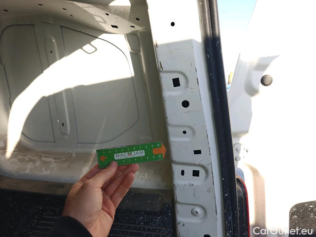  Peugeot  Partner PEUGEOT  / 2018 / 3P / furgón derivado de turismo Pro Standard 600kg BlueHDi 73kW (AC) #13