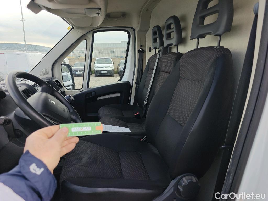  Peugeot  Boxer PEUGEOT  / 2014 / 4P / furgón 335 L2 H2 BHDI 103kW (140CV) S&S 6 V. M #46