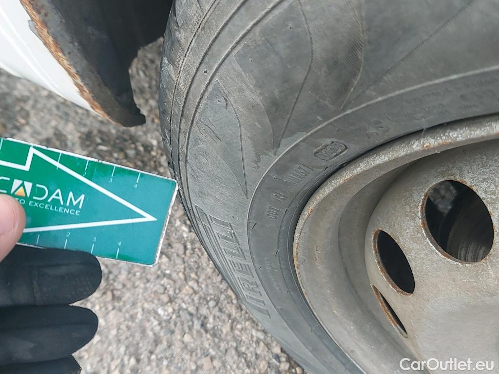  Peugeot  Partner PEUGEOT  furgón 3 PLAZAS Standard 1000kg BlueHDi 73kW #45