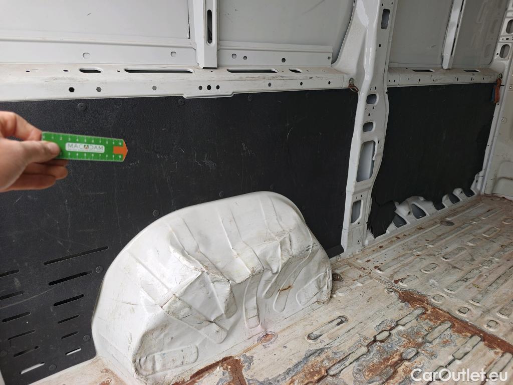  Peugeot  Boxer PEUGEOT  / 2014 / 4P / furgón 335 L2 H2 BHDI 103kW (140CV) S&S 6 V. M #30