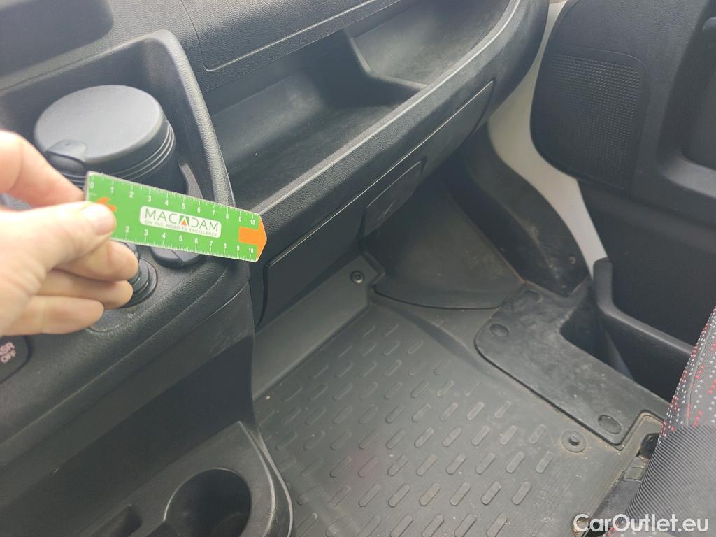  Peugeot  Boxer PEUGEOT  / 2014 / 4P / furgón 335 L2 H2 BHDI 103kW (140CV) S&S 6 V. M #51