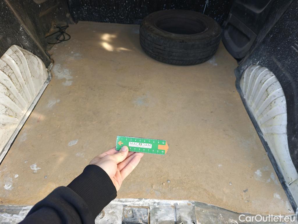  Peugeot  Partner PEUGEOT  / 2018 / 3P / furgón derivado de turismo Pro Standard 600kg BlueHDi 73kW (AC) #66