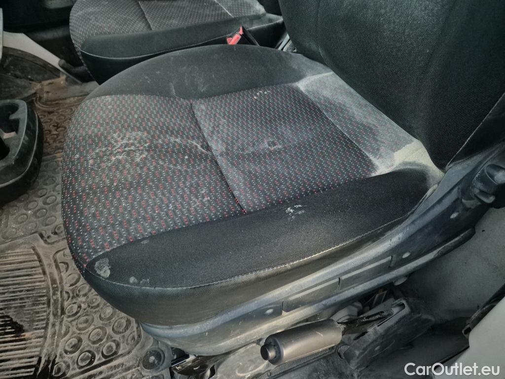  Peugeot  Boxer PEUGEOT  / 2014 / 4P / furgón 333 L2 H1 BHDI 103kW (140CV) S&S 6 V. M (AC) #46