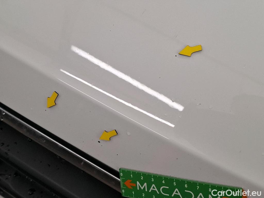  Volkswagen  Tiguan VOLKSWAGEN  / 2020 / 5P / SUV 2.0 TDI 150 DSG7 LIFE PLUS #9