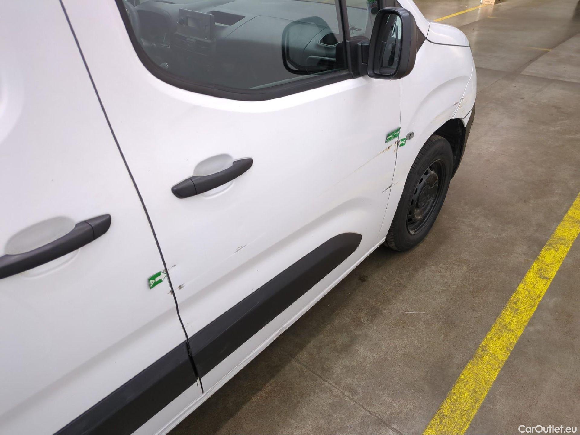  Citroen  Berlingo  Fourgon Club M 650 1.5 BlueHDi 75CV BVM5 E6dT #32