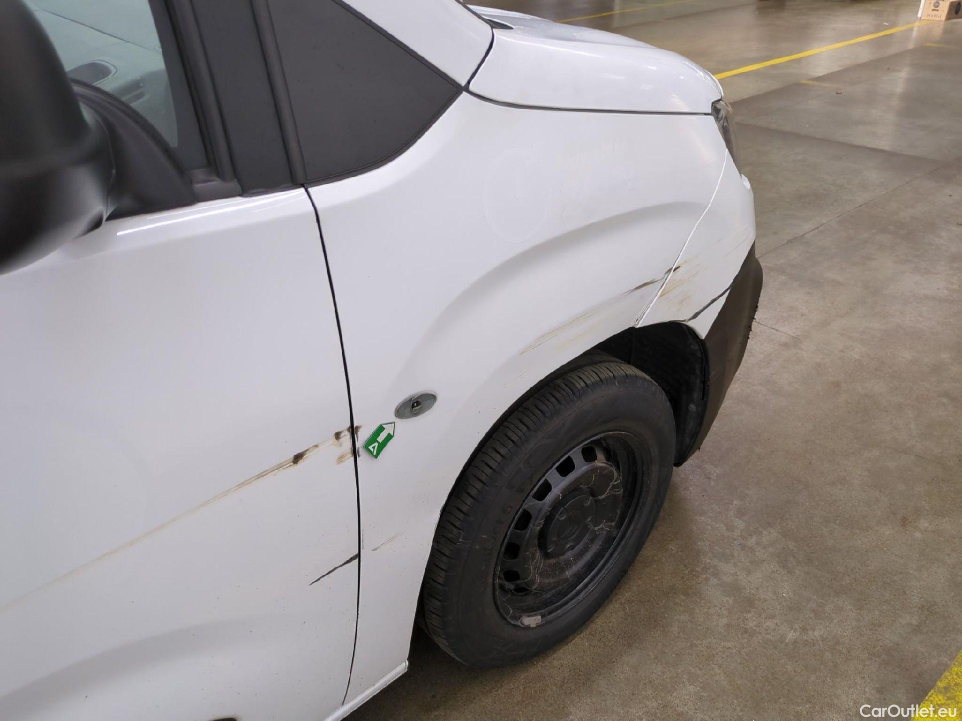  Citroen  Berlingo  Fourgon Club M 650 1.5 BlueHDi 75CV BVM5 E6dT #38