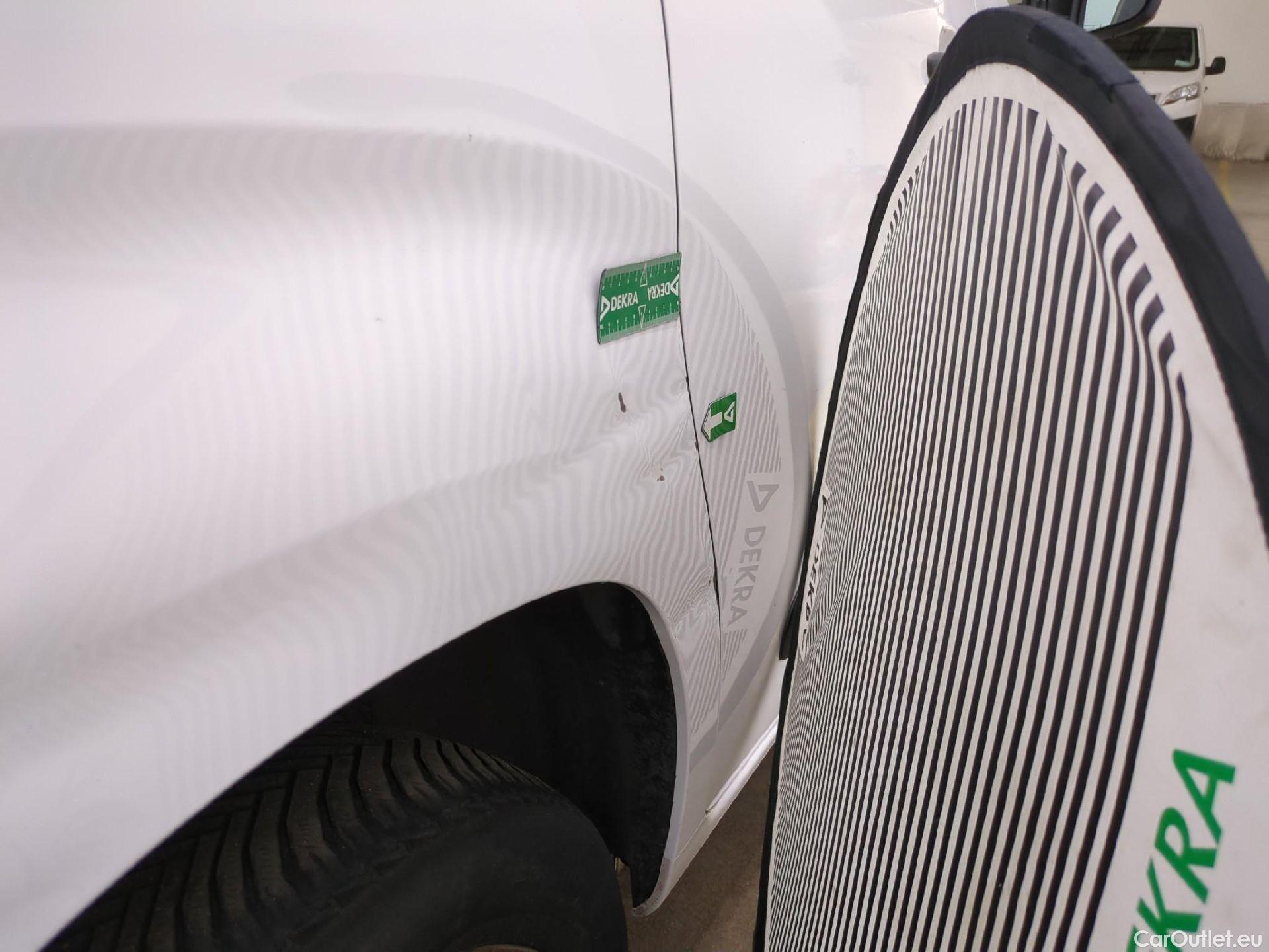  Citroen  Berlingo  Fourgon Club M 650 1.5 BlueHDi 75CV BVM5 E6dT #17