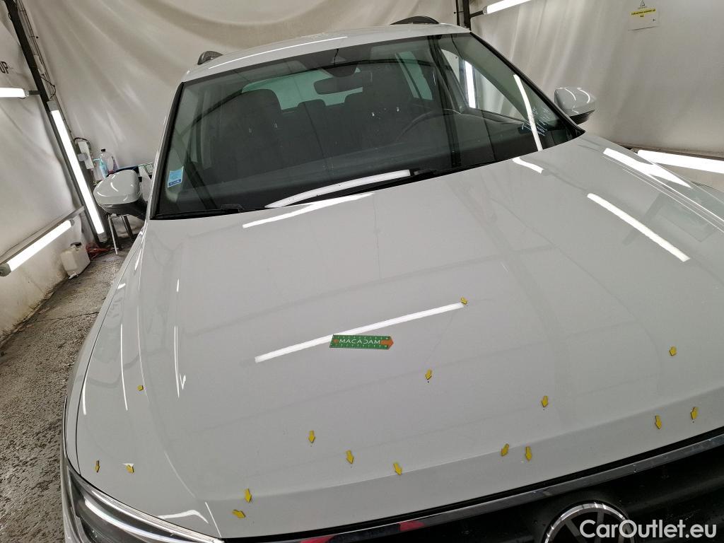  Volkswagen  Tiguan VOLKSWAGEN  / 2020 / 5P / SUV 2.0 TDI 150 DSG7 LIFE PLUS #4