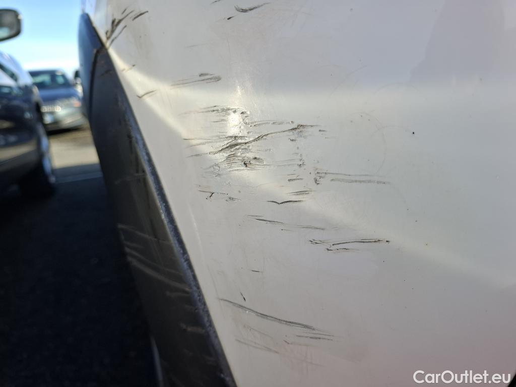  Citroen  C3  Société Feel 1.5 BlueHDI 100CV BVM5 E6dT #20