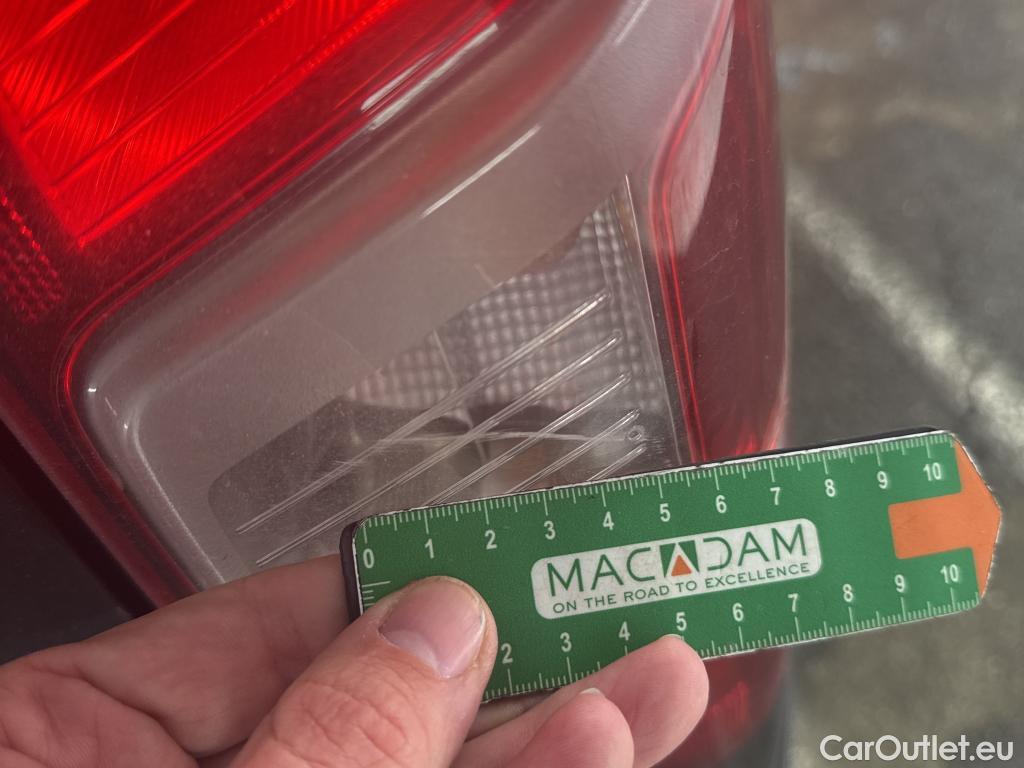  Citroen  Berlingo  Fourgon Club M 1000 1.5 BlueHDi 130CV BVA8 E6dT #30