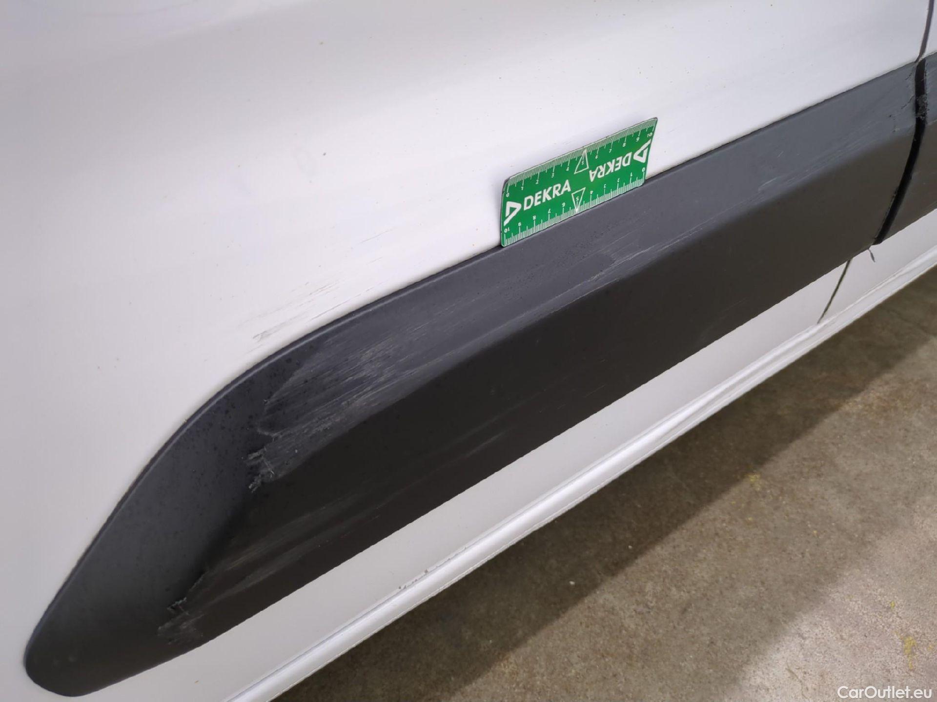  Citroen  Berlingo  Fourgon Club M 650 1.5 BlueHDi 75CV BVM5 E6dT #24