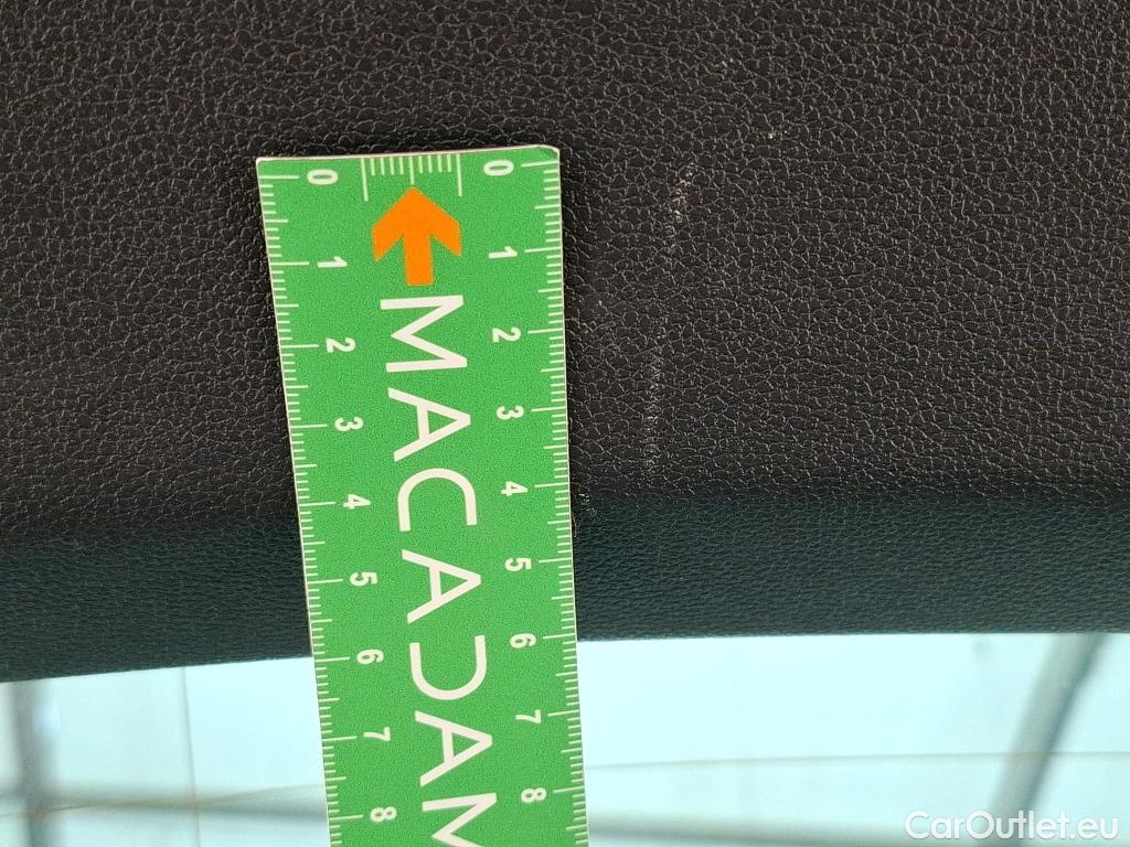  Volkswagen  Tiguan VOLKSWAGEN  / 2020 / 5P / SUV 2.0 TDI 150 DSG7 LIFE PLUS #35