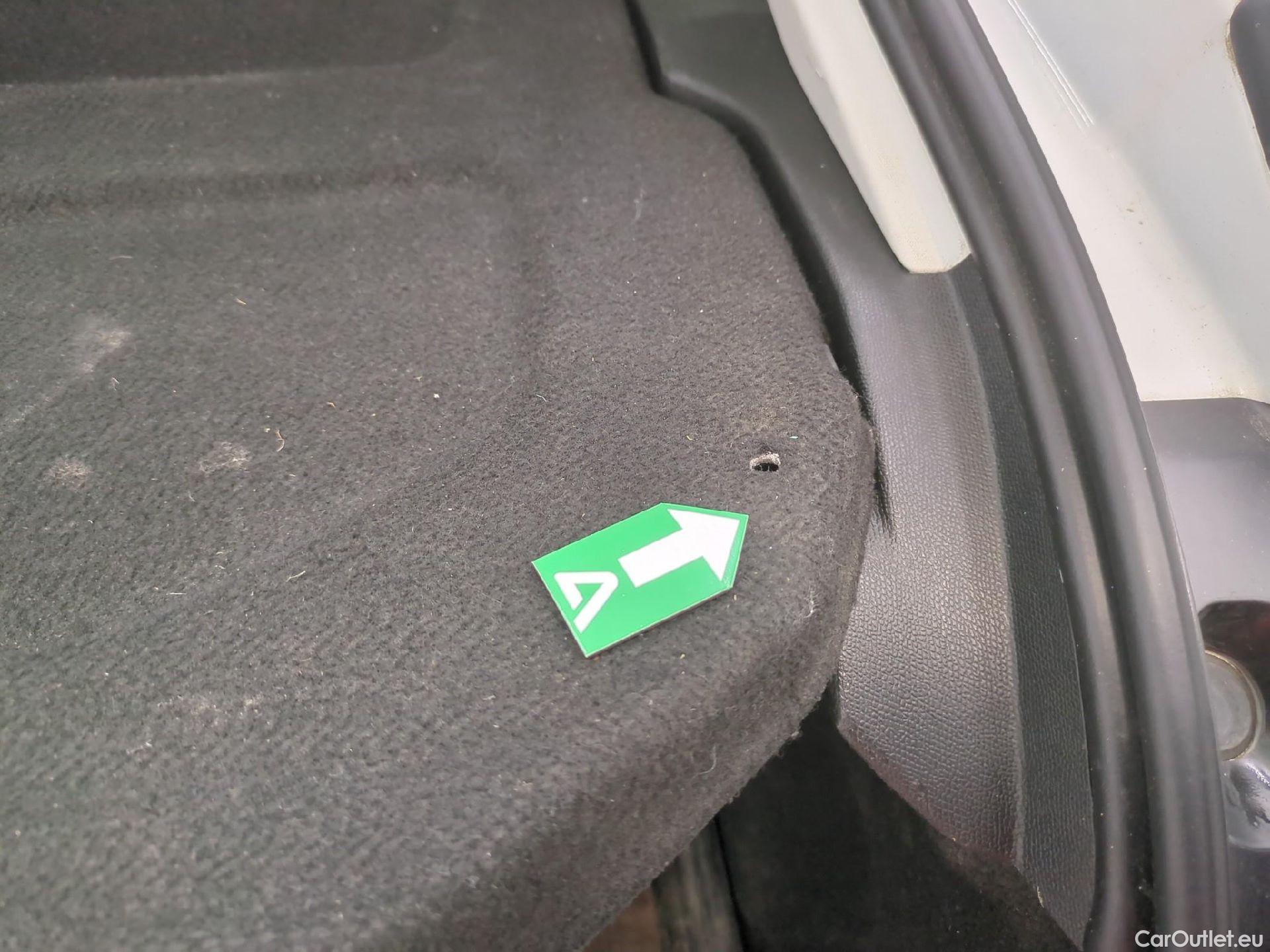  Citroen  C4  Berline Feel Nav Business 1.5 BlueHDI 130CV BVA8 E6d / TRANSFO VP VF #5