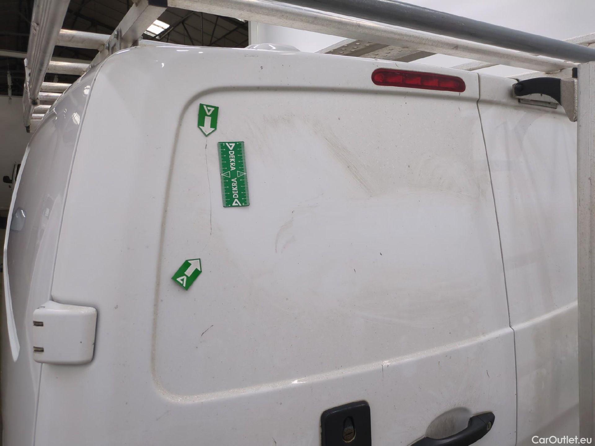  Citroen  Jumpy  Fourgon Club M 2.0 BlueHDi 120CV BVM6 E6dT #28