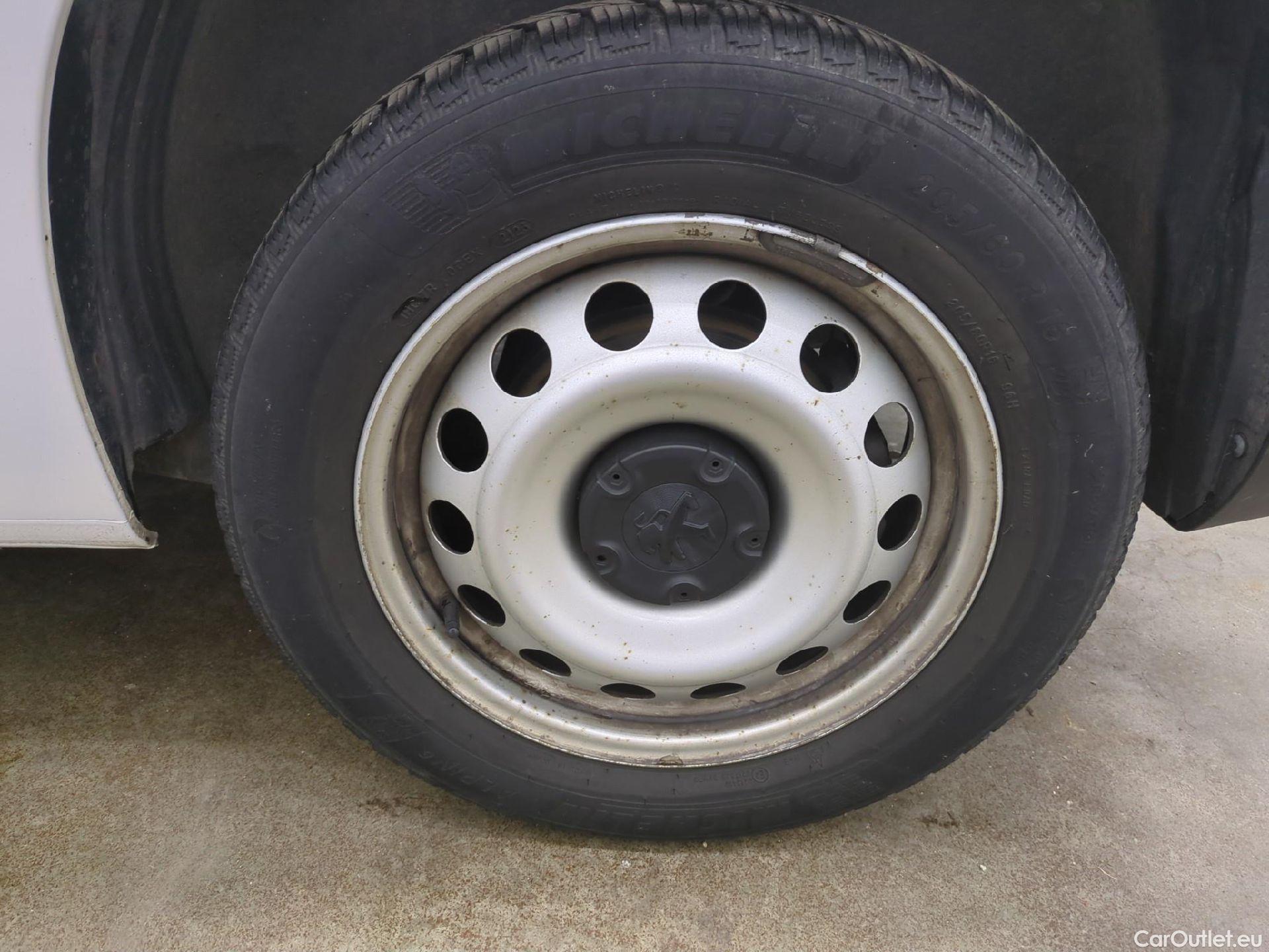  Peugeot  Partner  Asphalt L1 1.5 HDi 100CV BVM5 E6dT #1