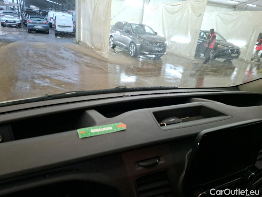  Ford  Transit FORD  Custom / 2018 / 4P / Fourgon tôlé 2.0 ECOBLUE 105 280 L1H1 TREND BUSINESS #32