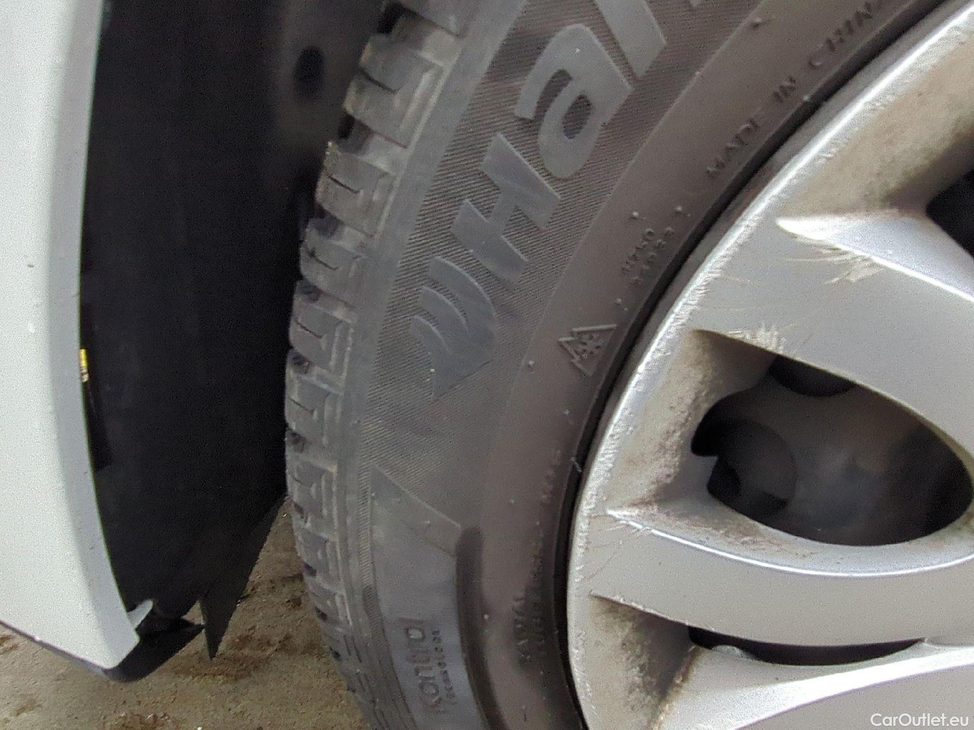  Renault  Clio RENAULT  Société VU 5p Berline Air Medianav dCi 90 #2