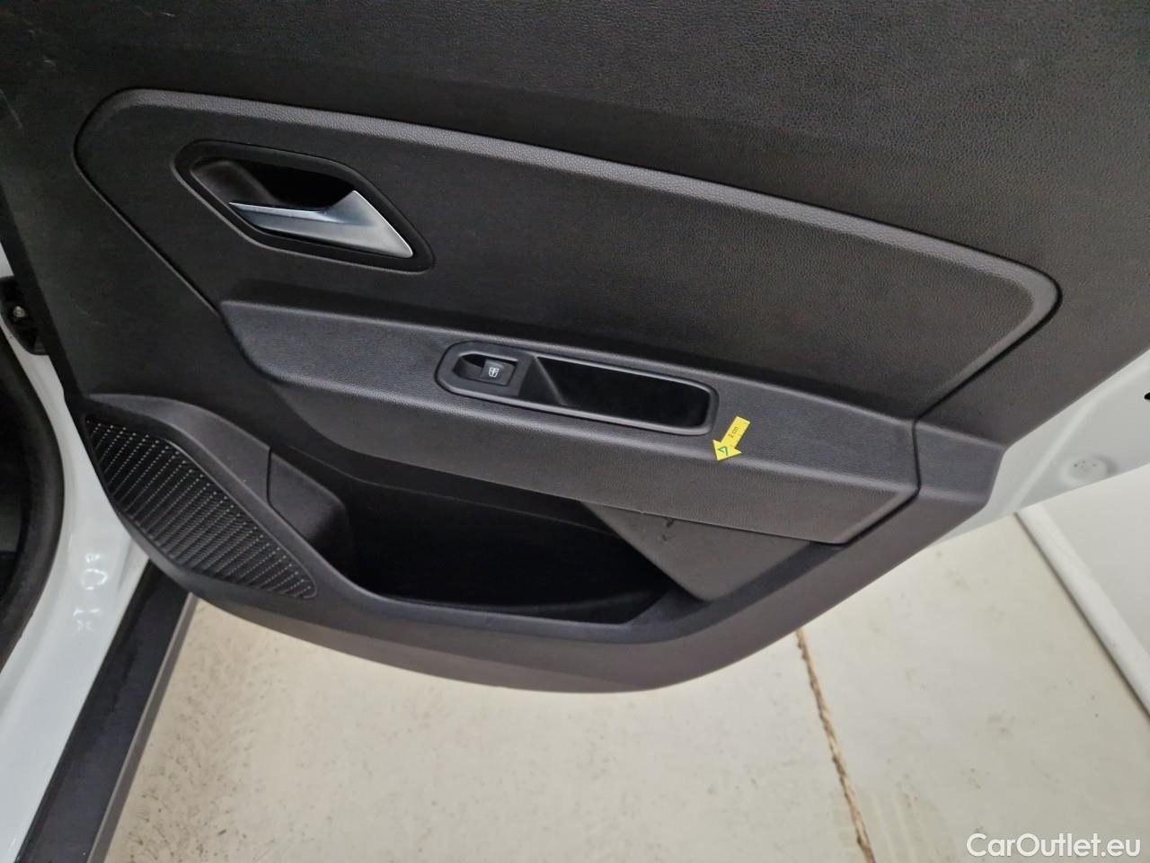  Dacia  Duster 1.5 Blue dCi 115CP Comfort 4WD #30